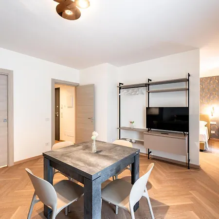 מלון דירות Palazzo Le Giare - Luxury 3*